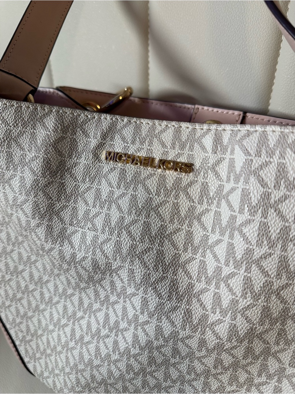 Michael Kors Pink and White Signature Shoulder Tote - Picture 2 of 6